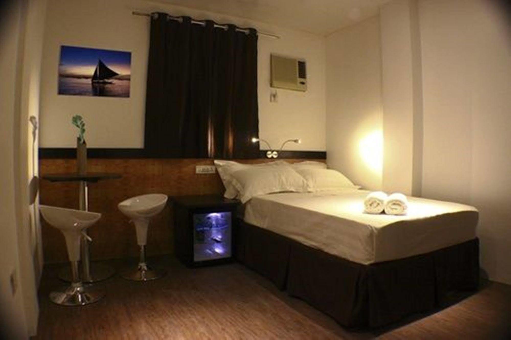 Oyo 124 Blue Dawn Boracay Hotel Manoc-Manoc Екстериор снимка